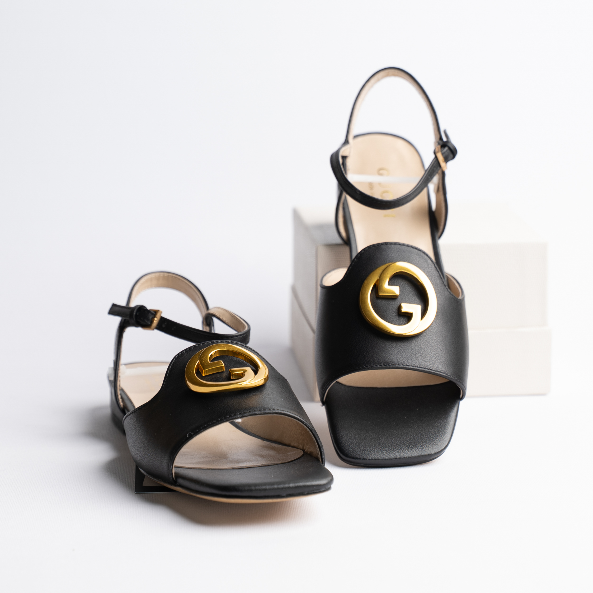 P1194833